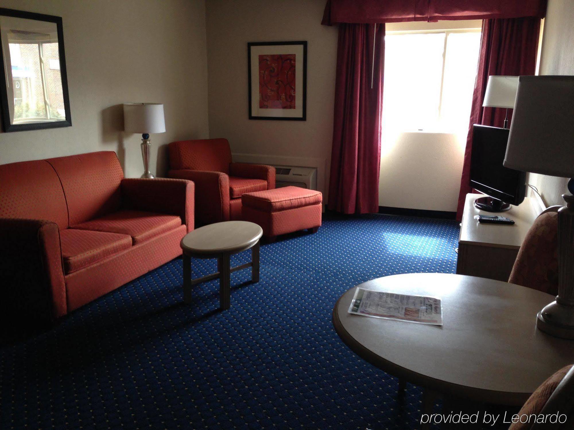 Days Inn Hotel & Conference Center La Crosse Bagian luar foto
